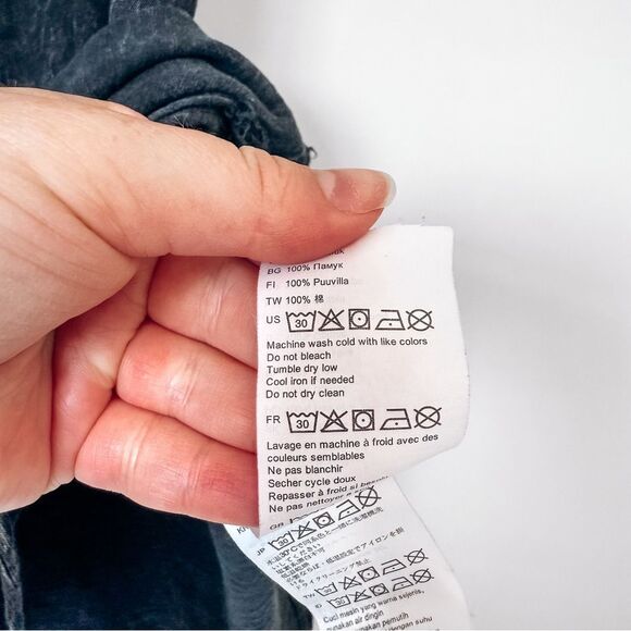 Billabong Short Sleeve Grey Lace Front Tee Size Large - Picture 6 of 6